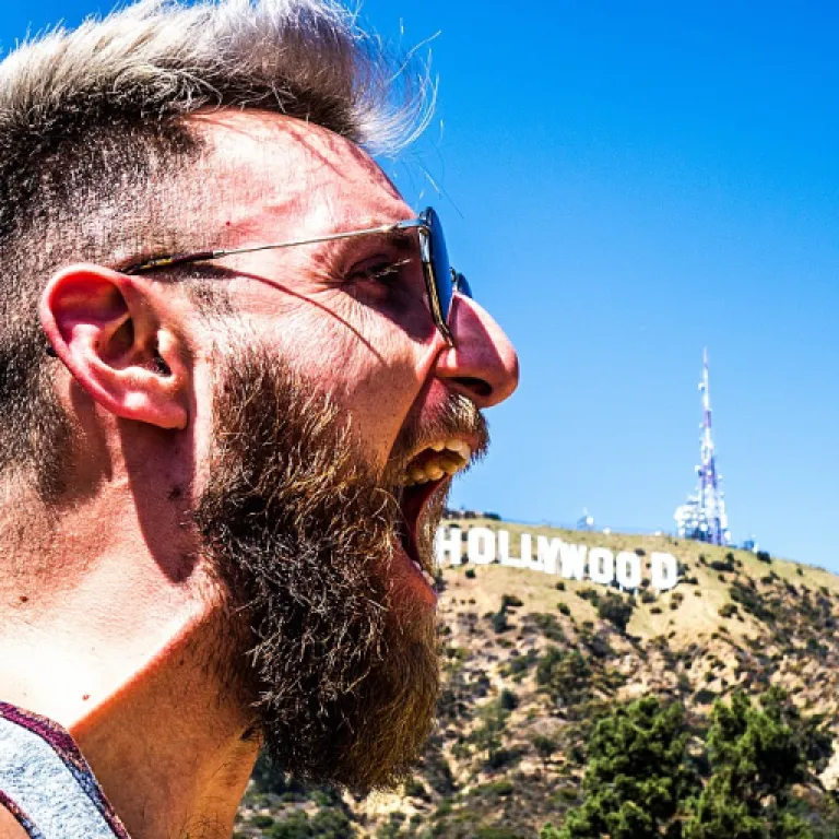 Comprendre l’autorisation spéciale d’absence dans la fonction publique : enjeux et implications pour les directions juridiques