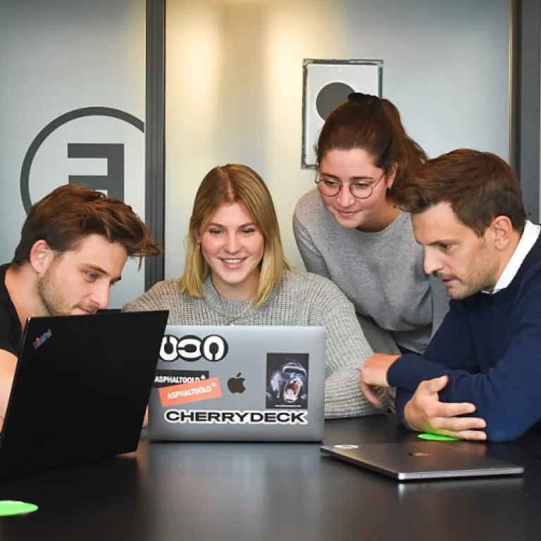 Sécuriser la transaction : les enjeux du contrat de vente cheval pour les directions juridiques